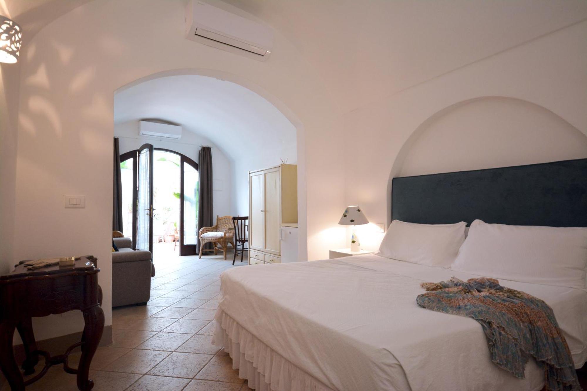 B&B Palazzo Del Capitolo - By I Bastioni San Domenico Gallipoli Bilik gambar